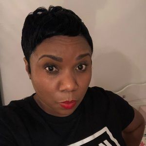 Meet your Posher, Janelle